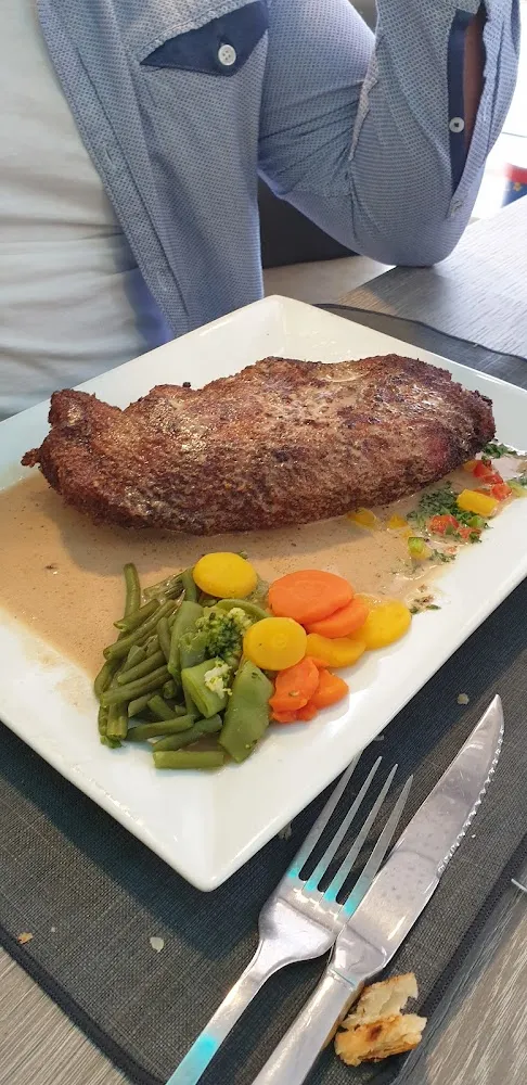 Cordon Bleu À la Crème Avec Ses Légumes